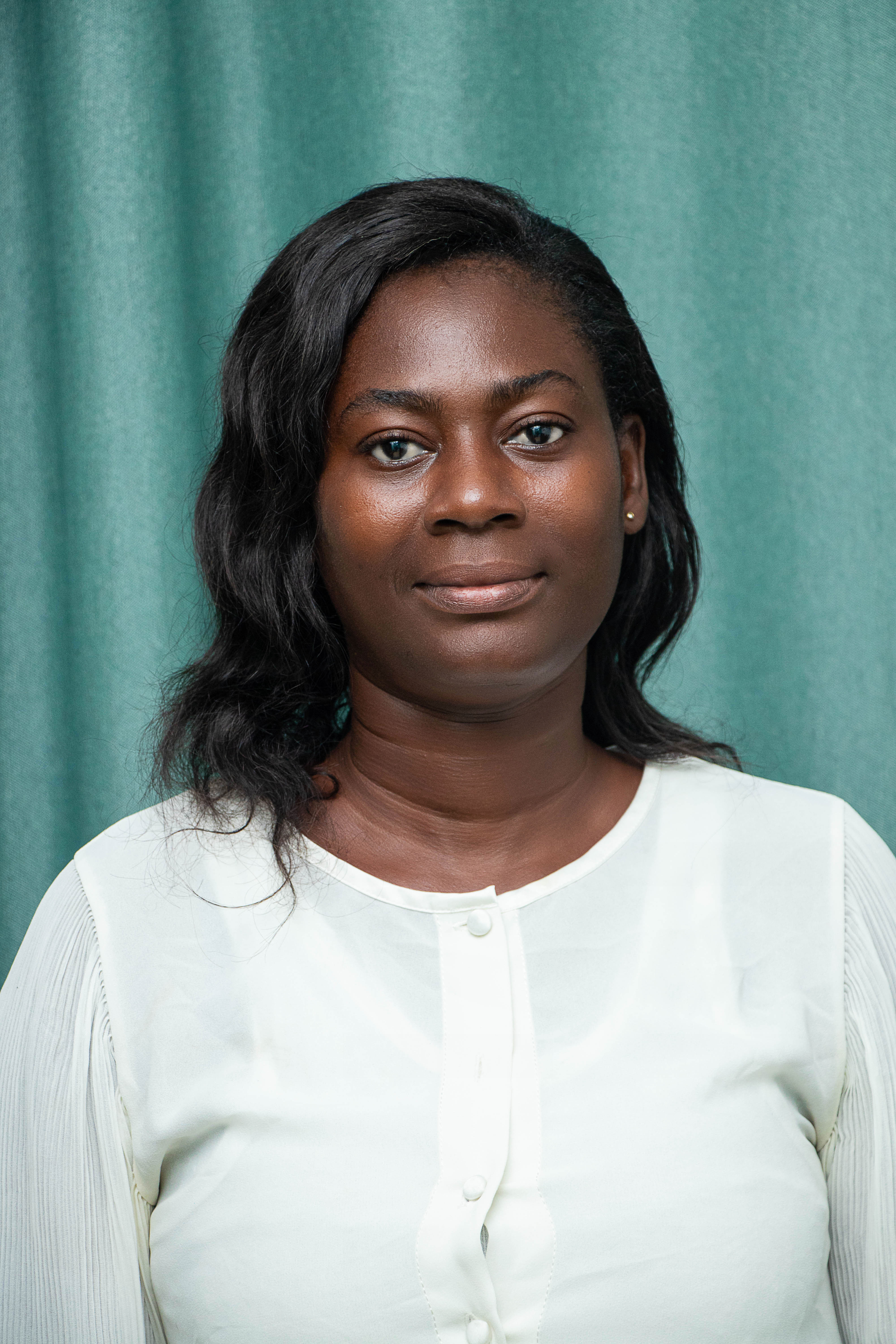 Image professeur Amélie AZONGNIKIN  (amelie-azongnikin) 